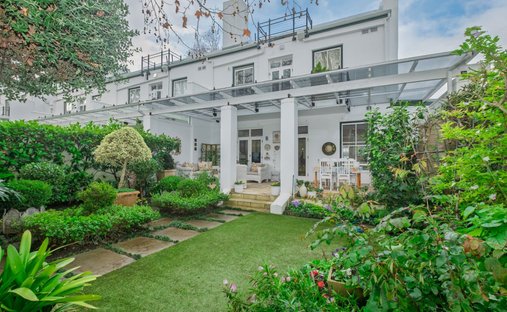 Estate in Cape Town, Western Cape, South Africa 1