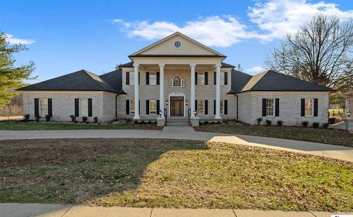 Farm Ranch in Elizabethtown, Kentucky, United States 1