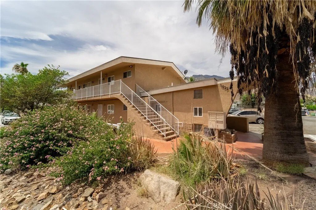 Palm Springs, California, United States 5 - 18459043
