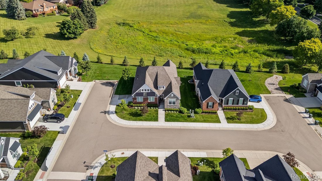 Condo in Rochester Hills, Michigan, United States 2 - 18471246