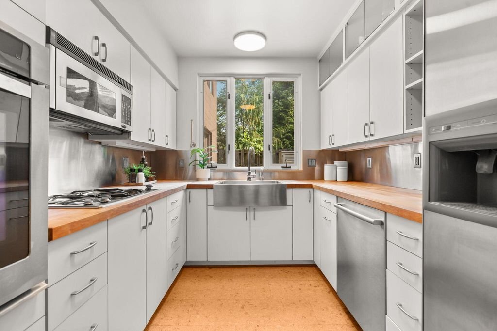 House in Ann Arbor, Michigan, United States 5 - 18464960