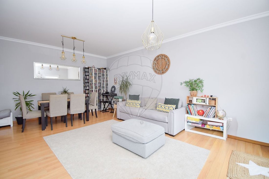 Apartment in Pontinha e Famoes, Lisbon, Portugal 3 - 18456450
