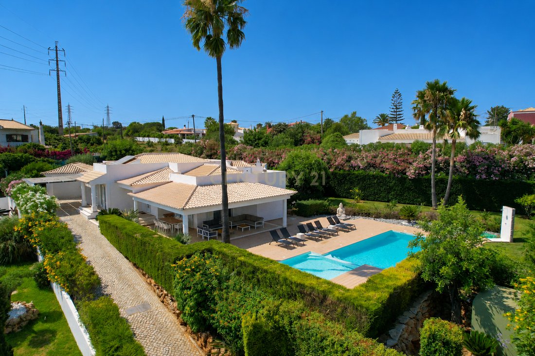 Villa in Olhos de Agua, Algarve, Portugal 2 - 18466772