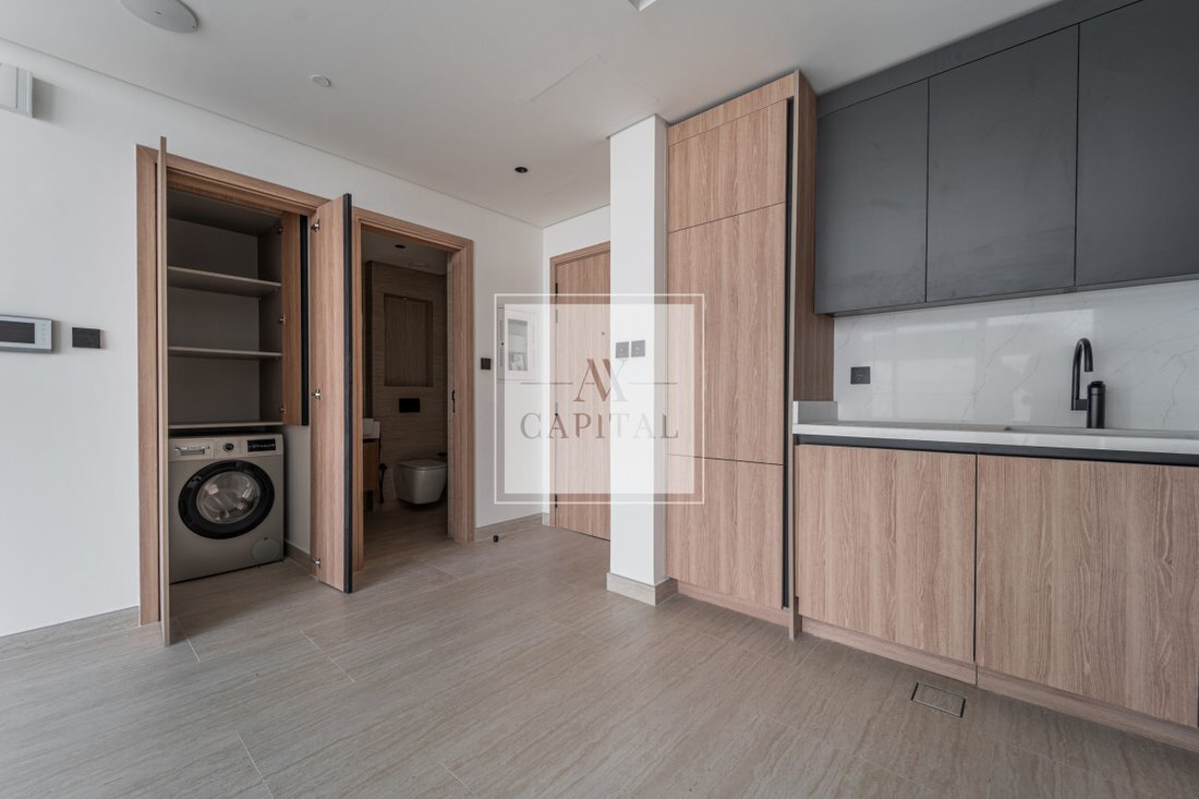 Apartment in Umm Suqeim, Dubai, United Arab Emirates 3 - 18470901