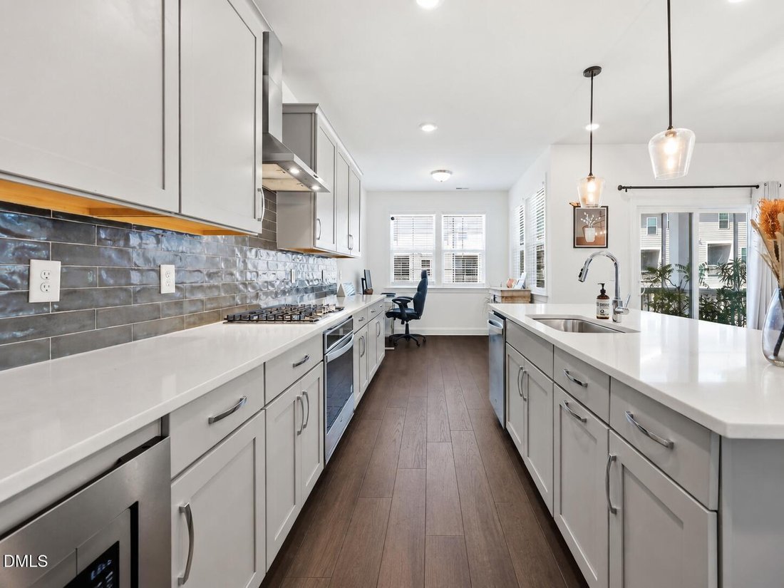 Townhouse in Cary, North Carolina, United States 5 - 18450353