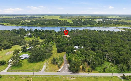 House in Myakka City, Florida, United States 1