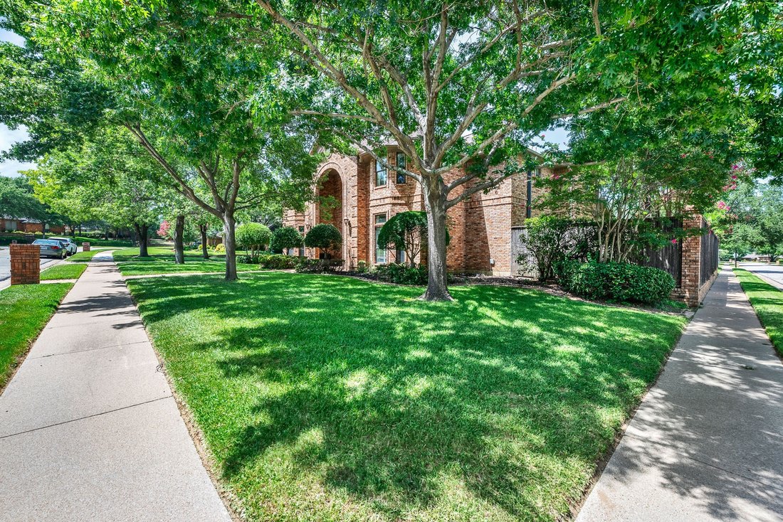 House in Bedford, Texas, United States 3 - 18460165
