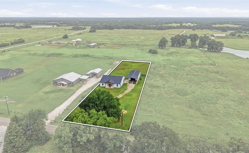 House in Sadler, Texas, United States 1