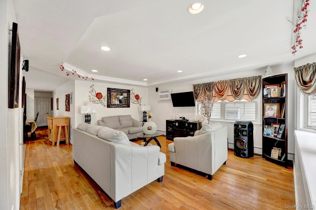 House in New York, New York, United States 3 - 18458668