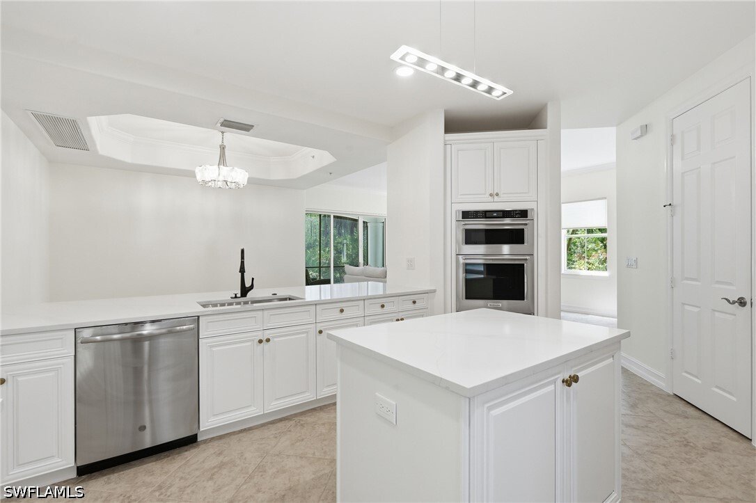 Condo in Naples, Florida, United States 4 - 18466492