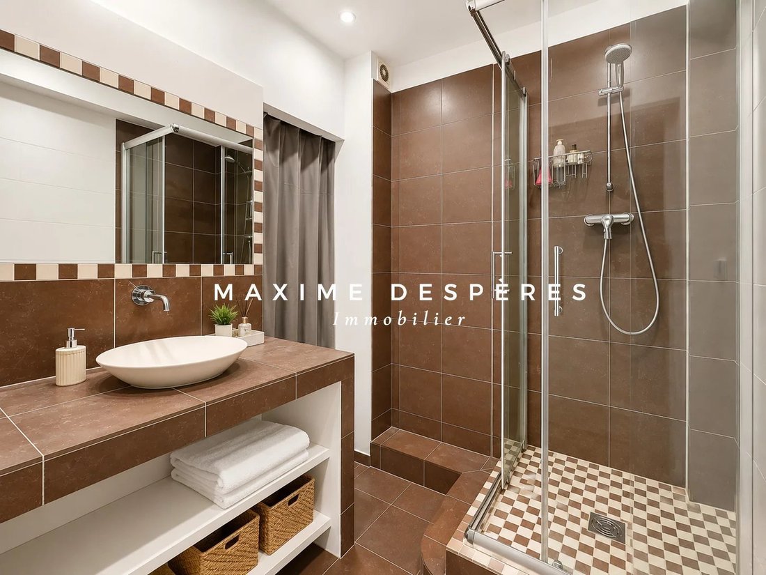 Apartment in Bois de Boulogne, Paris 16e Arrondissement, Paris 4 - 15461900
