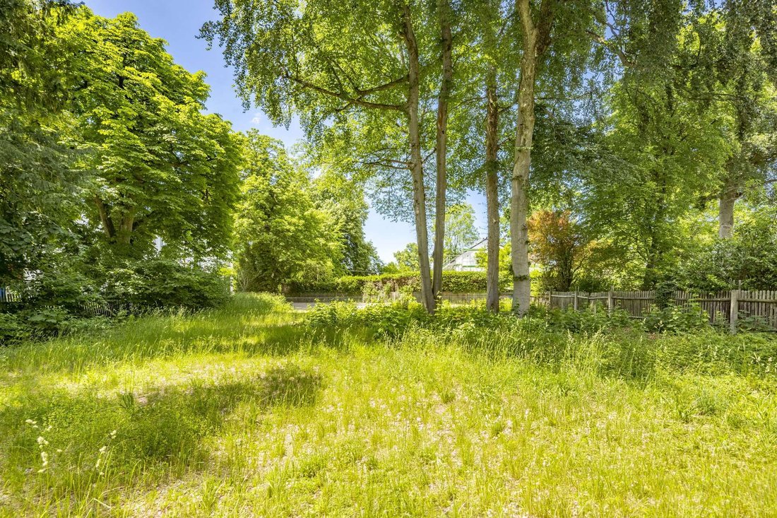 Land in Gauting, Bavaria, Germany 2 - 18455959