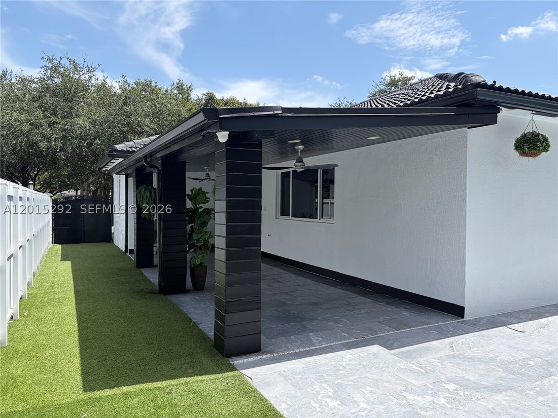 House in Hialeah, Florida, United States 5 - 17871939