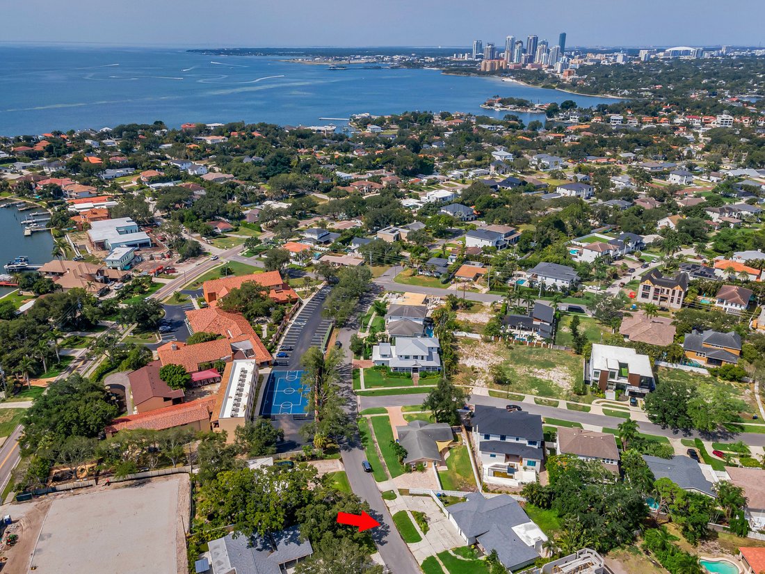 House in St. Petersburg, Florida, United States 4 - 18457825