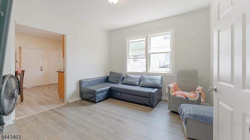 Apartment in Irvington, New Jersey, United States 5 - 18457657