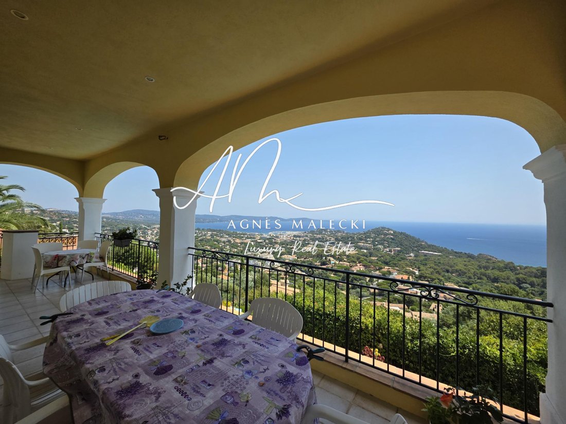 Estate in Nord, Cavalaire-sur-Mer, France 2 - 18468019