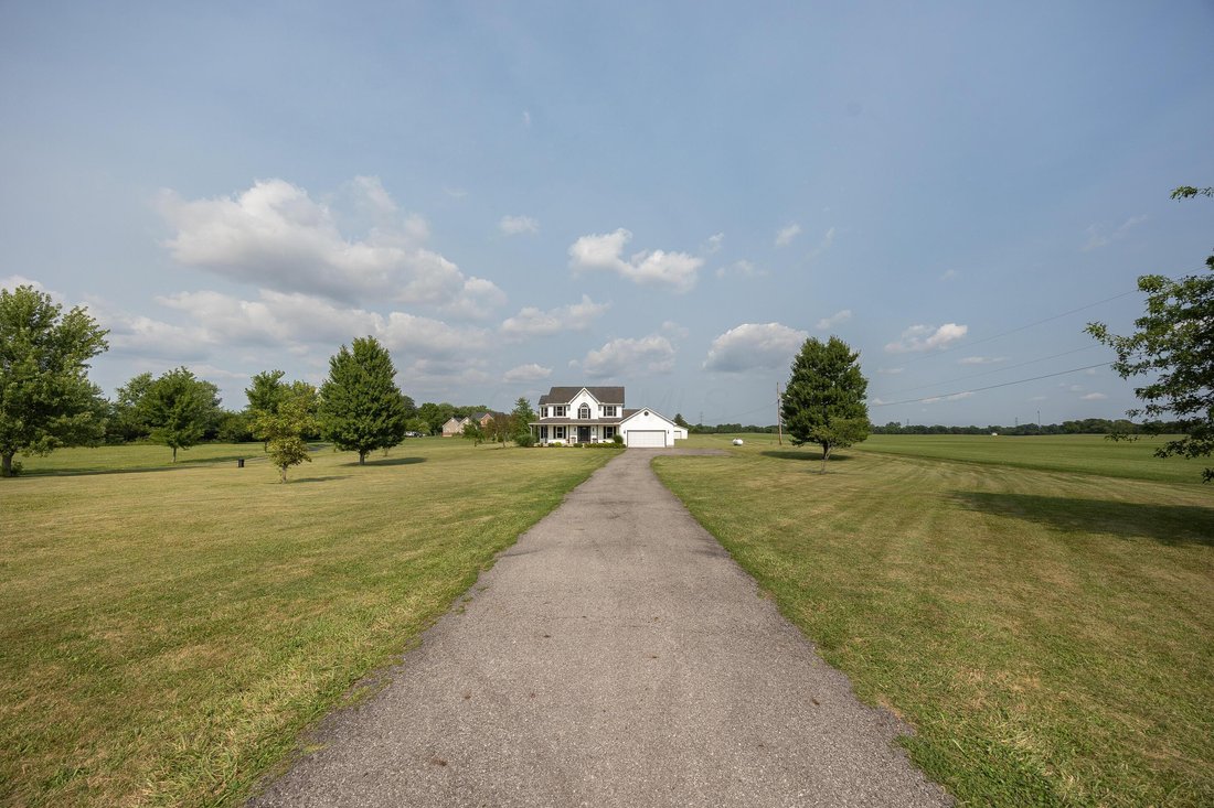 House in Galloway, Ohio, United States 4 - 18458766