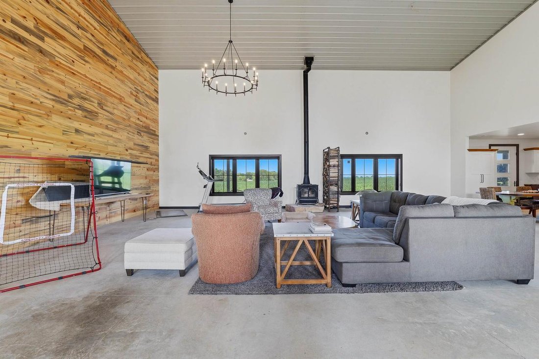 House in New Holstein, Wisconsin, United States 4 - 18458903