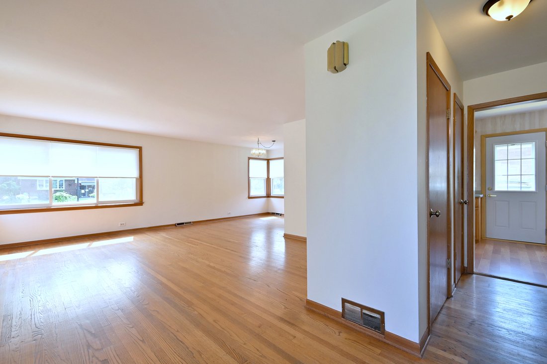 House in Bensenville, Illinois, United States 3 - 18456272