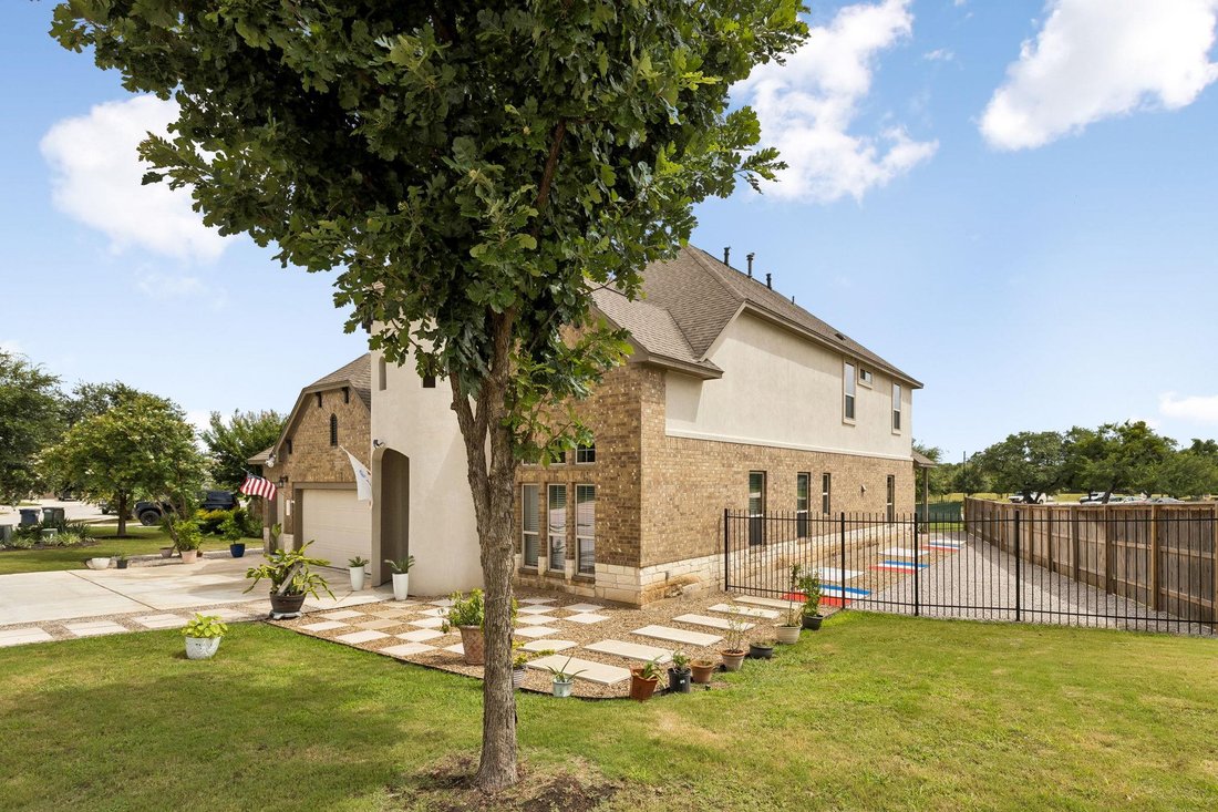 House in Georgetown, Texas, United States 3 - 18459454