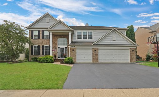 House in Lindenhurst, Illinois, United States 1