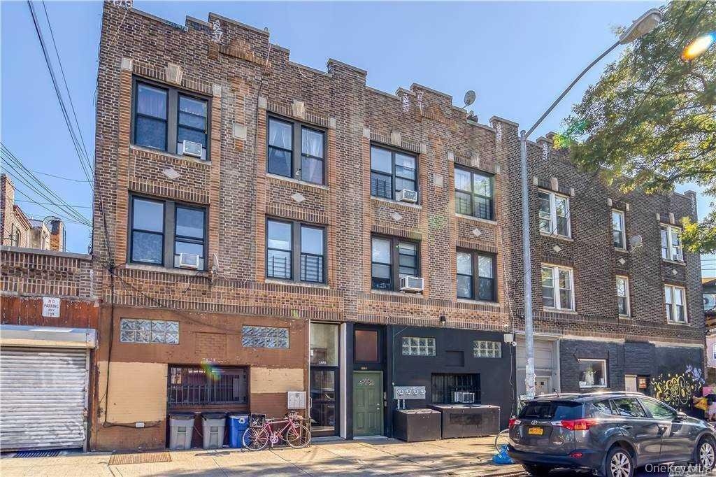 House in New York, New York, United States 2 - 18455524