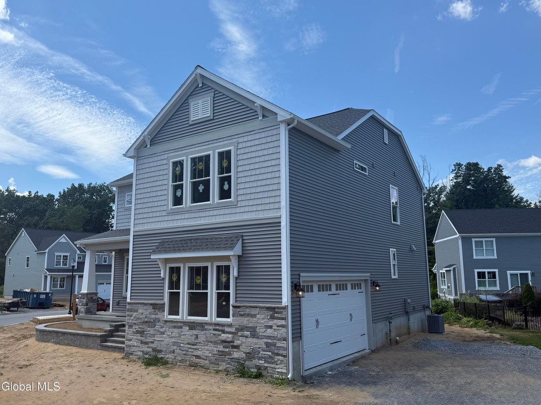 House in Saratoga Springs, New York, United States 2 - 18458249