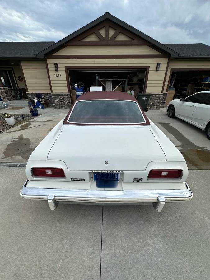 Coupe in Glendale, United States 3 - 18465853