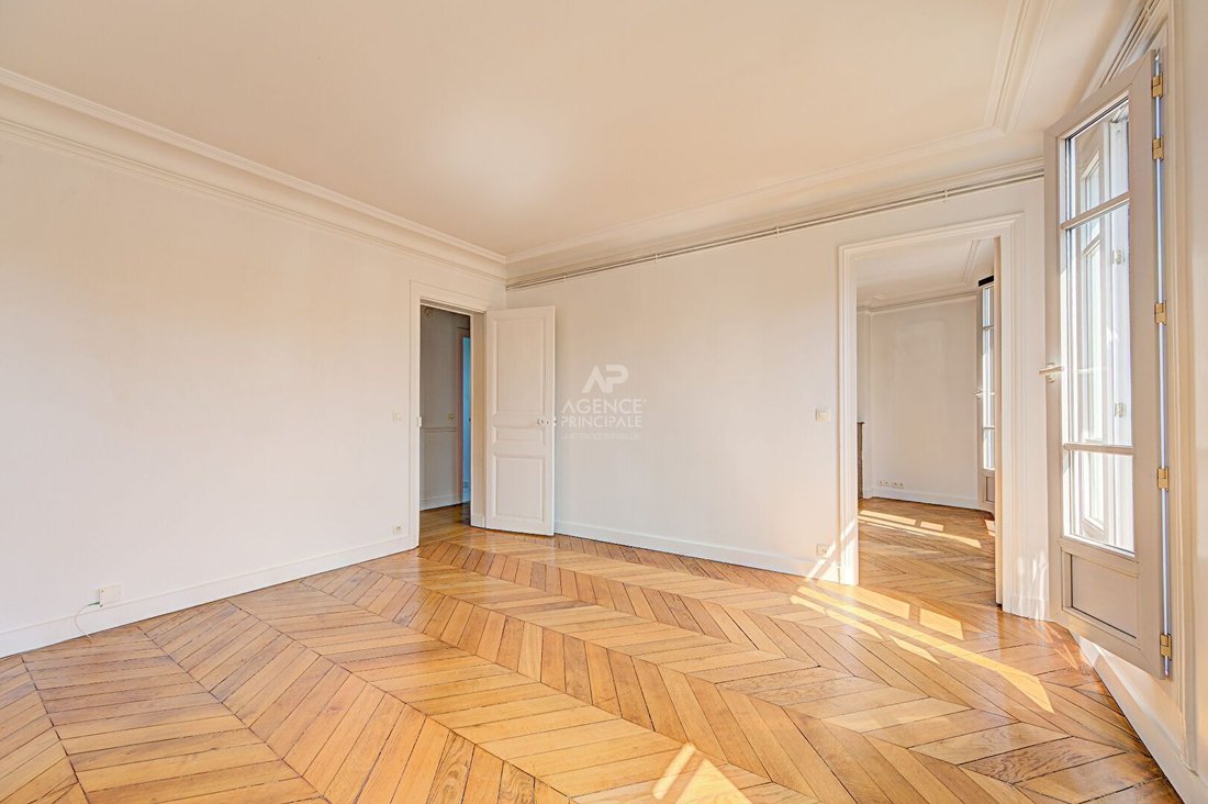 Apartment in Forêt, Saint-Germain-en-Laye, France 4 - 18456912