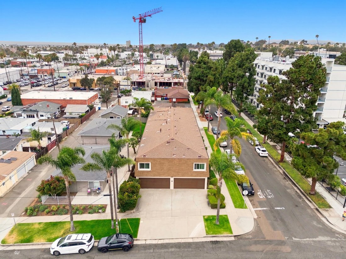 Oceanside, California, United States 4 - 18468586