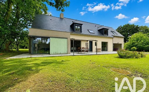 Haus in La Chapelle-sur-Erdre, Pays de la Loire, Frankreich 1