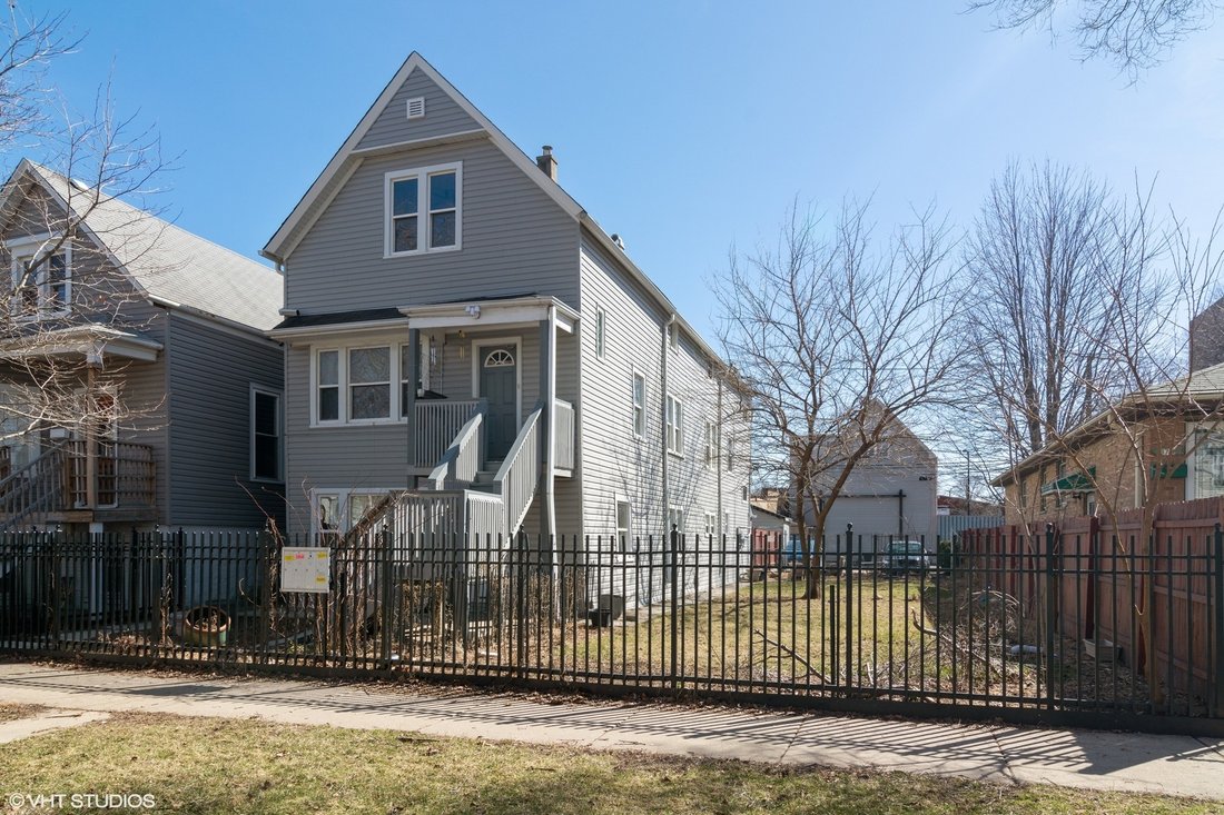 Chicago, Illinois, United States 1 - 18468674