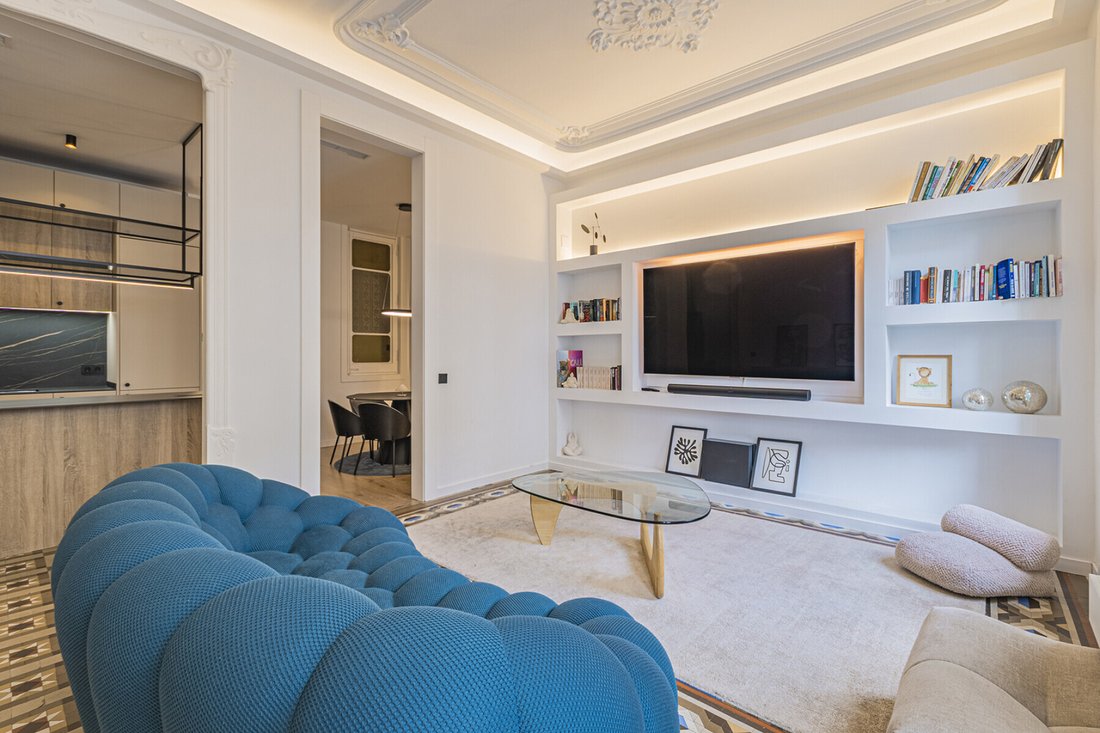 Apartment in Eixample, Barcelona, Spain 5 - 18471283