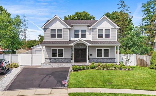 Casa a Bethpage, New York, Stati Uniti 1