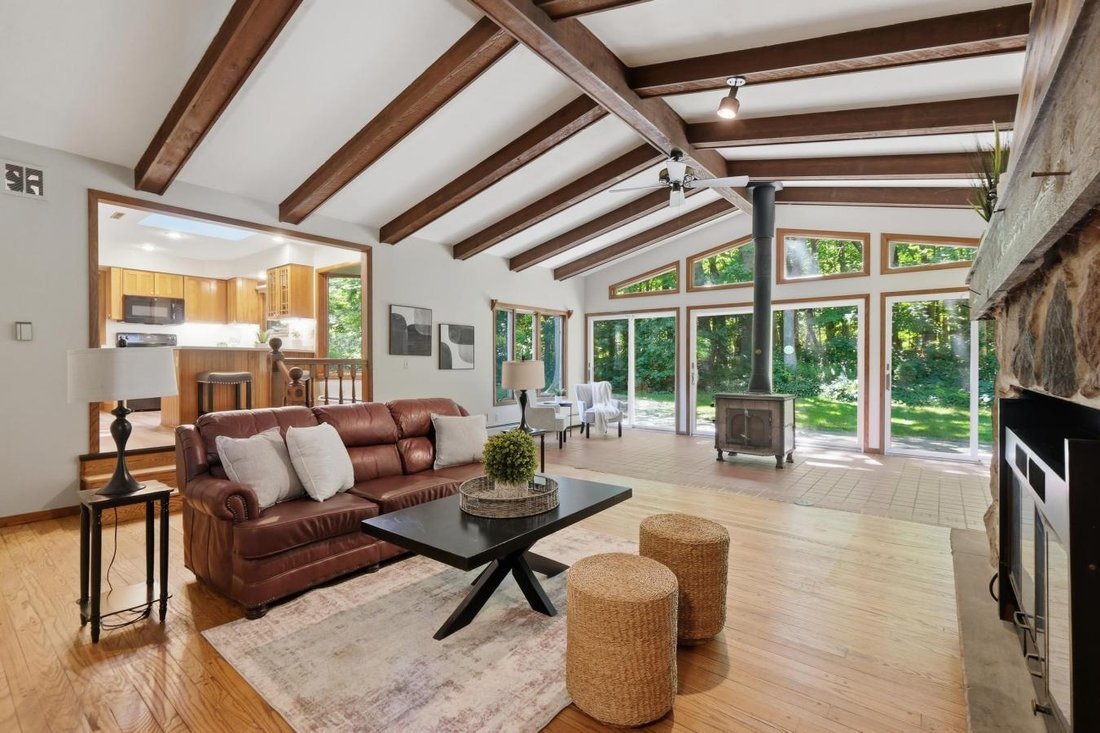 House in Stoughton, Wisconsin, United States 5 - 18466730