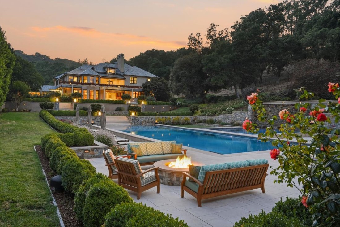 House in Los Altos Hills, California, United States 2 - 18458794
