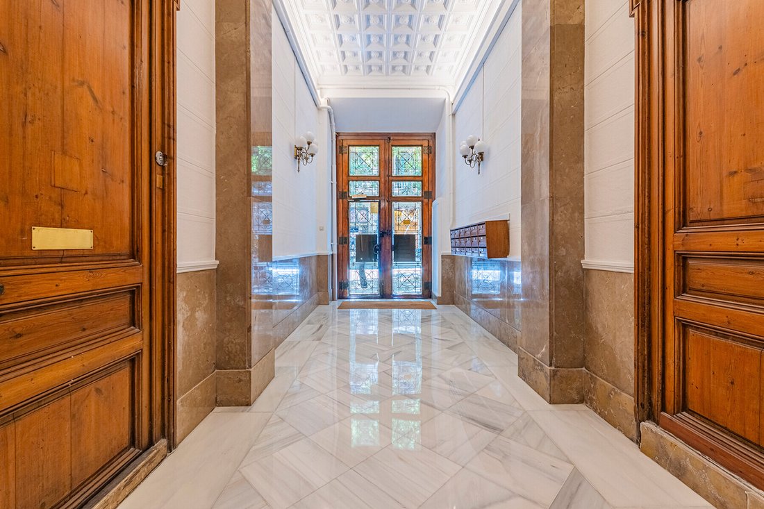 Apartment in Eixample, Barcelona, Spain 3 - 18472418