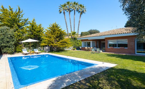 House in Sant Vicenc de Montalt, Catalonia, Spain 1