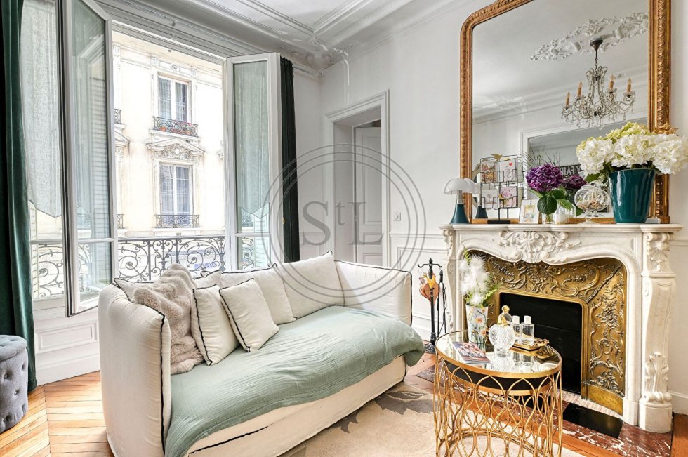 Apartment in Domaine National du Château, Versailles, France 1 - 18469312