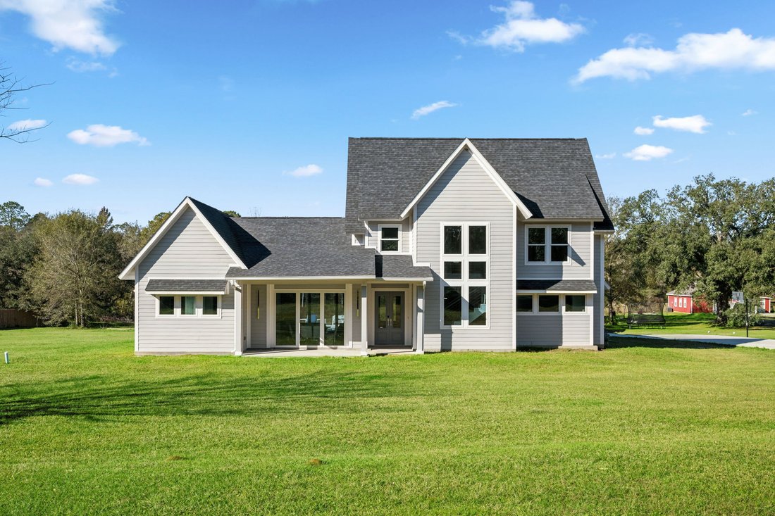 Covington, Louisiana, United States 1 - 18464291