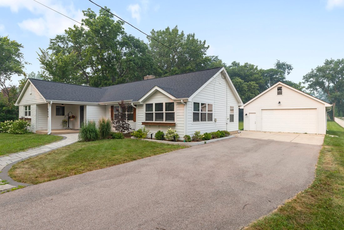 House in Wheaton, Illinois, United States 2 - 18459524