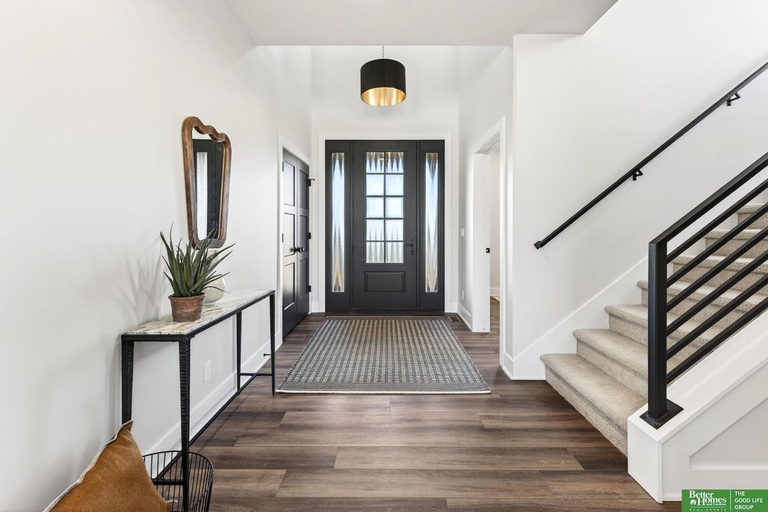 House in Omaha, Nebraska, United States 5 - 18466610