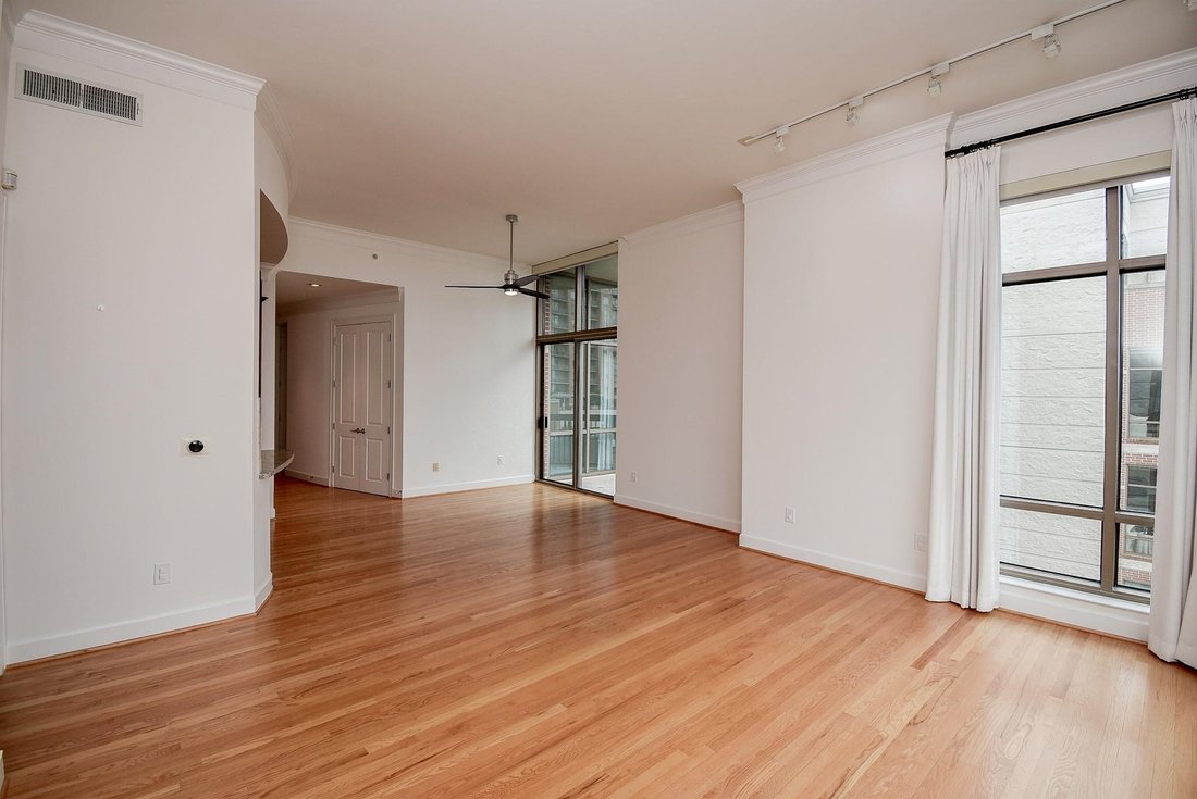 Condo in Houston, Texas, United States 5 - 18469245