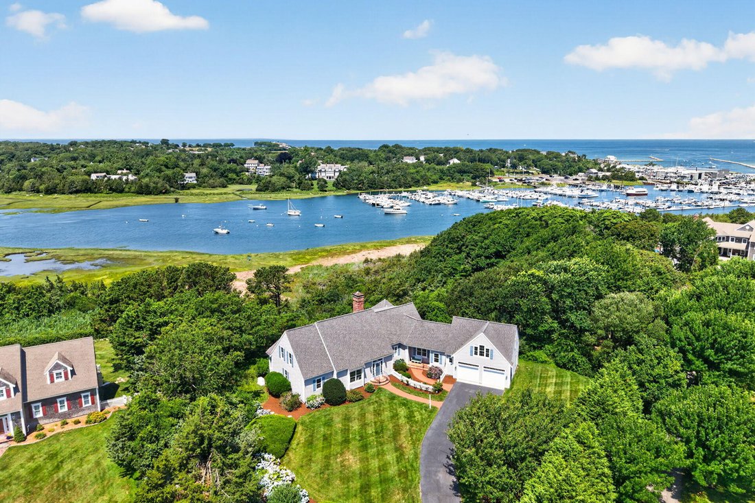 House in Dennis, Massachusetts, United States 4 - 18465577