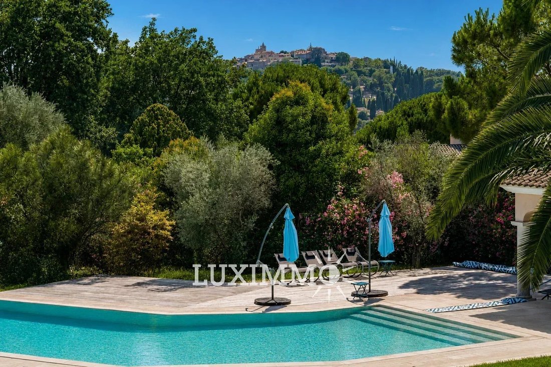 Villa in Mougins, Provence-Alpes-Côte d'Azur, France 3 - 18448254