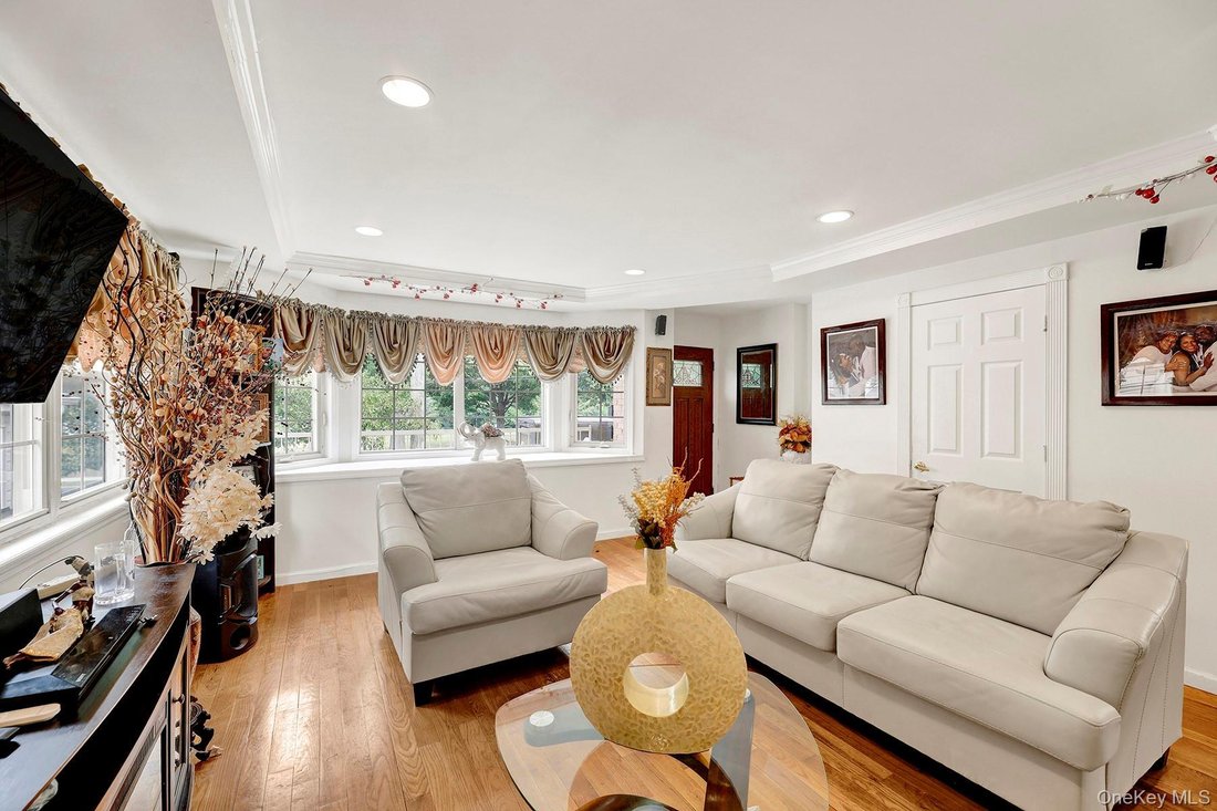 House in New York, New York, United States 4 - 18458668