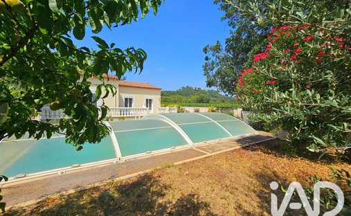 House in Le Cannet-des-Maures, Provence-Alpes-Côte d'Azur, France 1