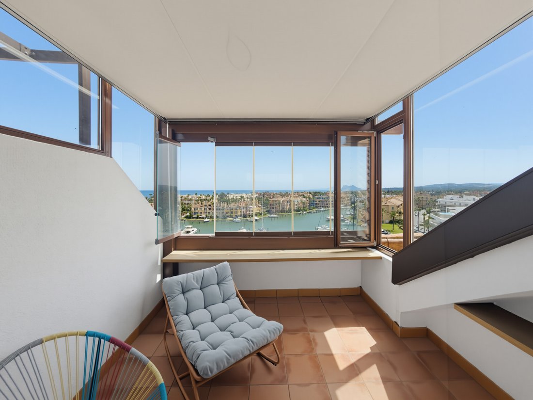 Apartment in Sotogrande, San Roque, Andalusia 5 - 18468298