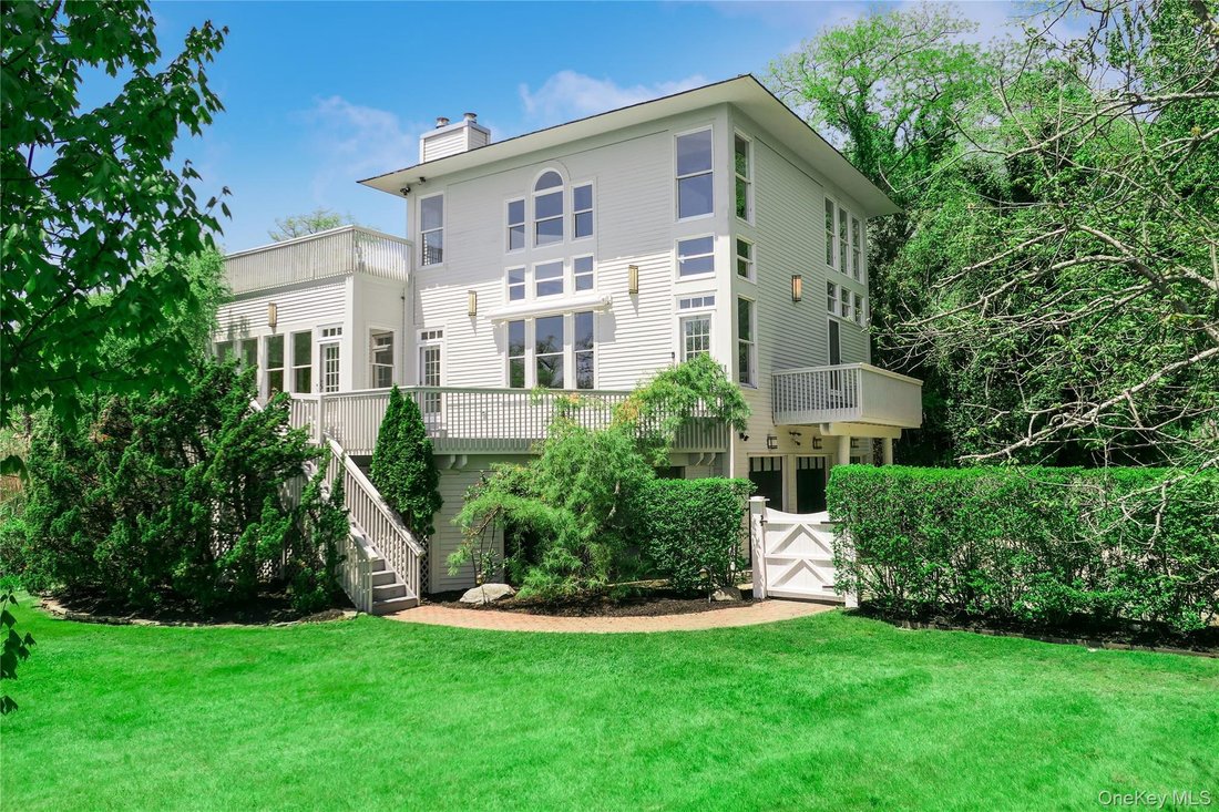 House in Yaphank, New York, United States 2 - 18013303