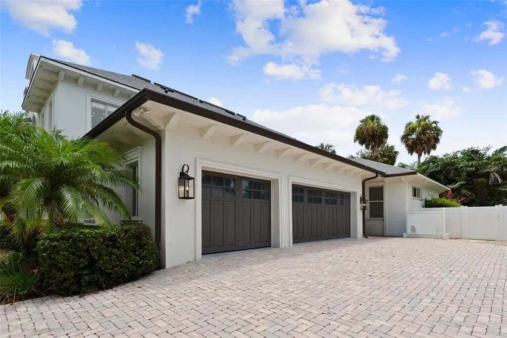 House in Tampa, Florida, United States 2 - 18465015